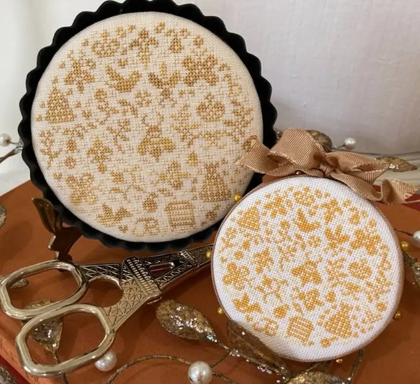 A Round Bees by JBW Designs (pre-order) JBW Designs