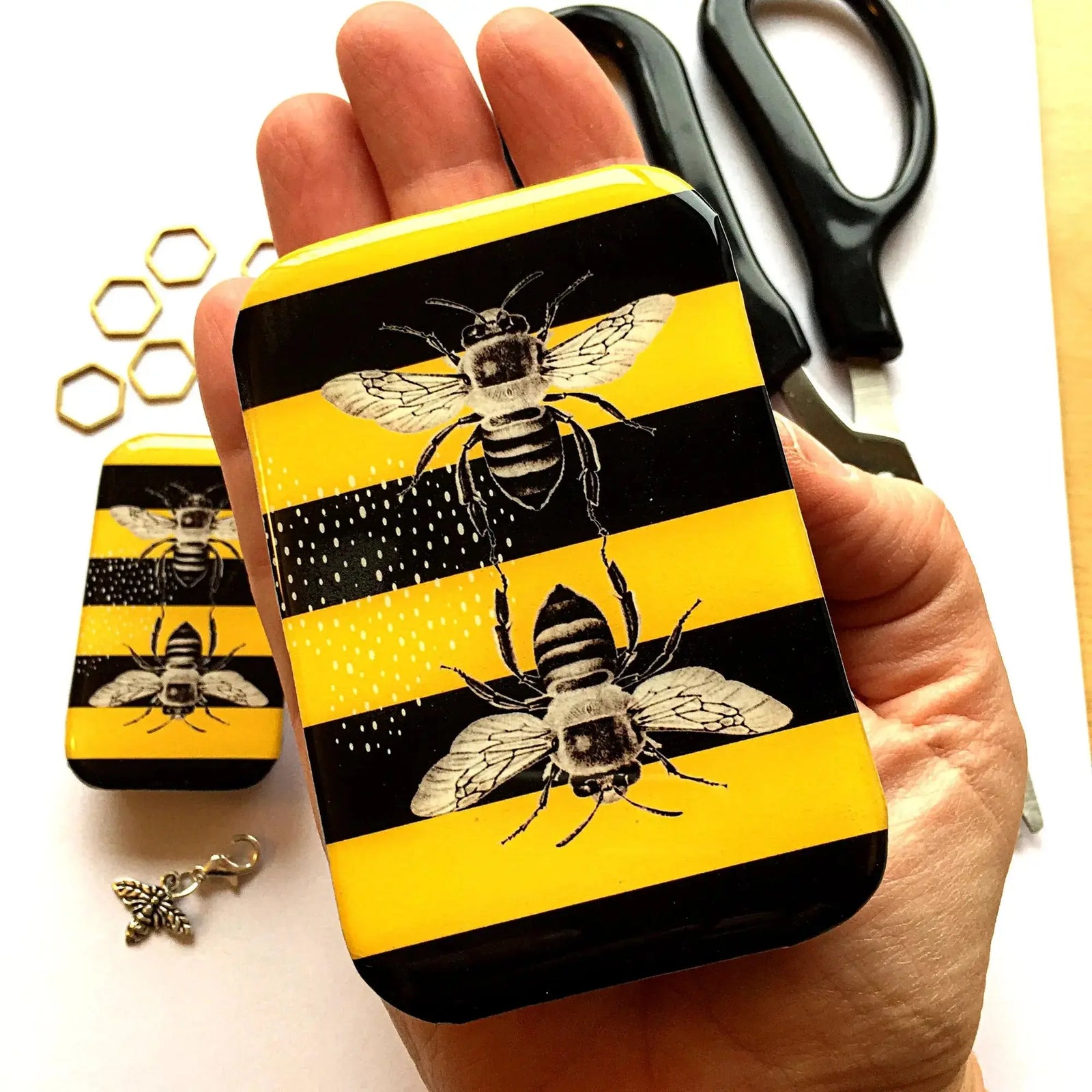 Accessory Tin - Bee (Copy) Firefly