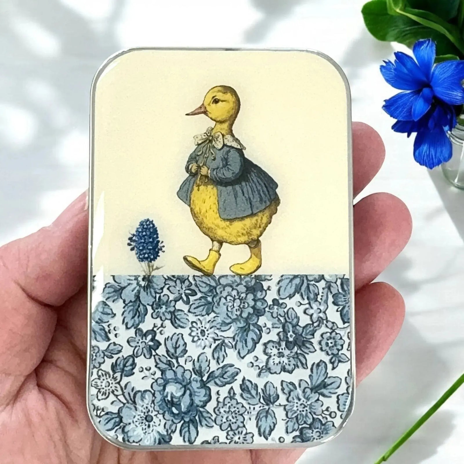 Accessory Tin - Duck and Flower Firefly