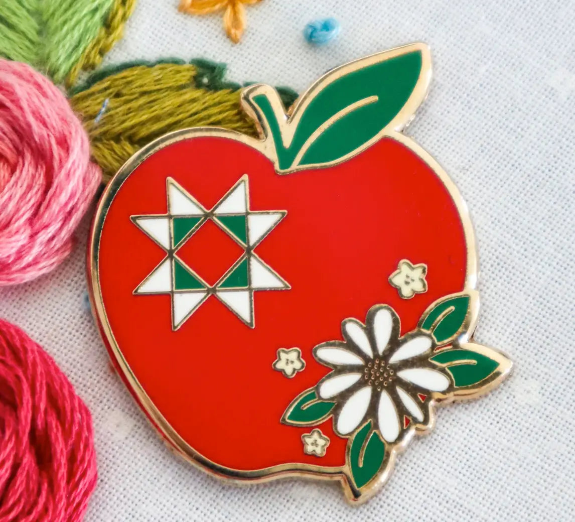 Apple Picking Needle Minder by Flamingo Toes Flamingo Toes