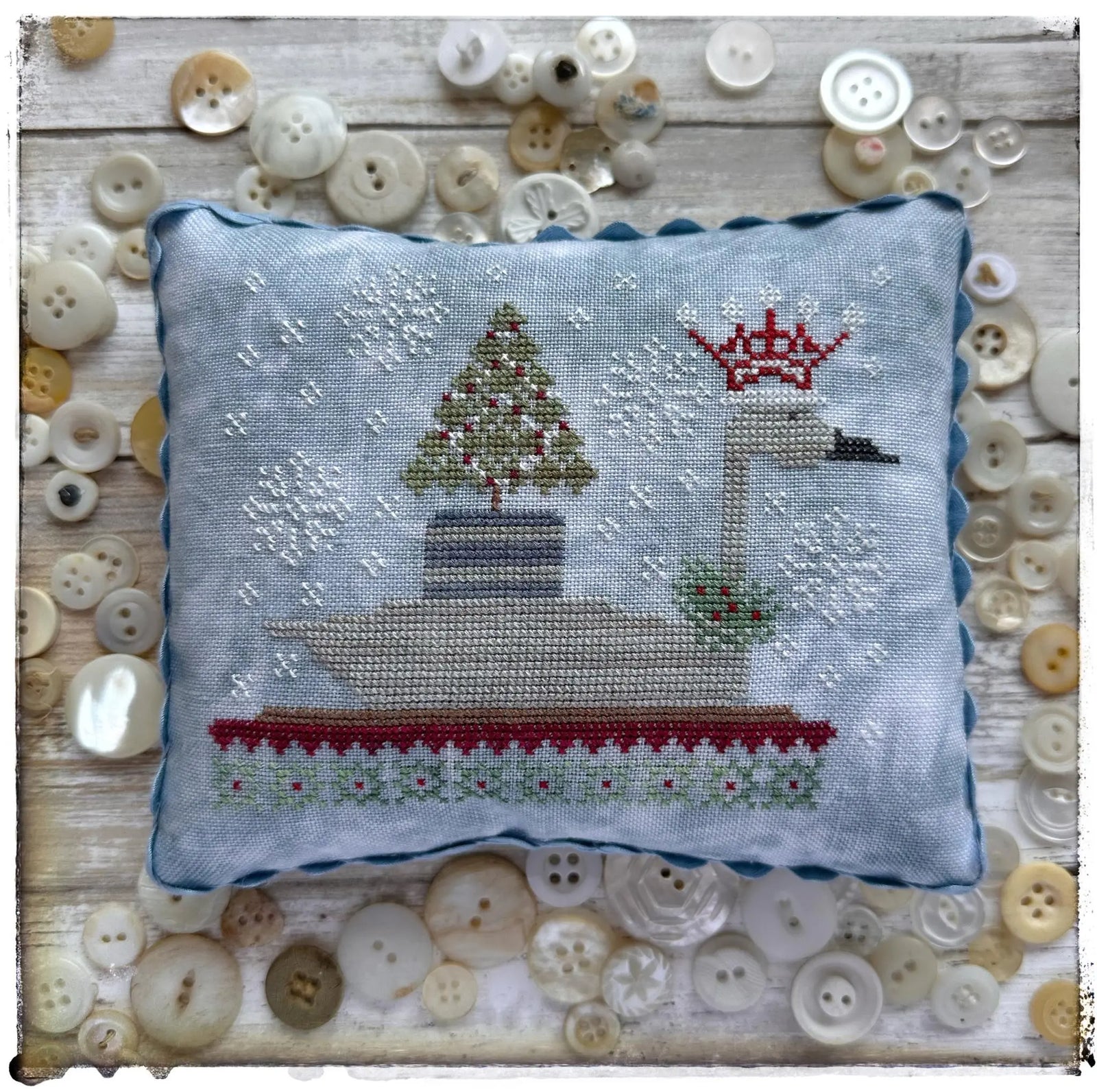 Christmas Swan by Lucy Beam (Pre-order) Lucy Beam