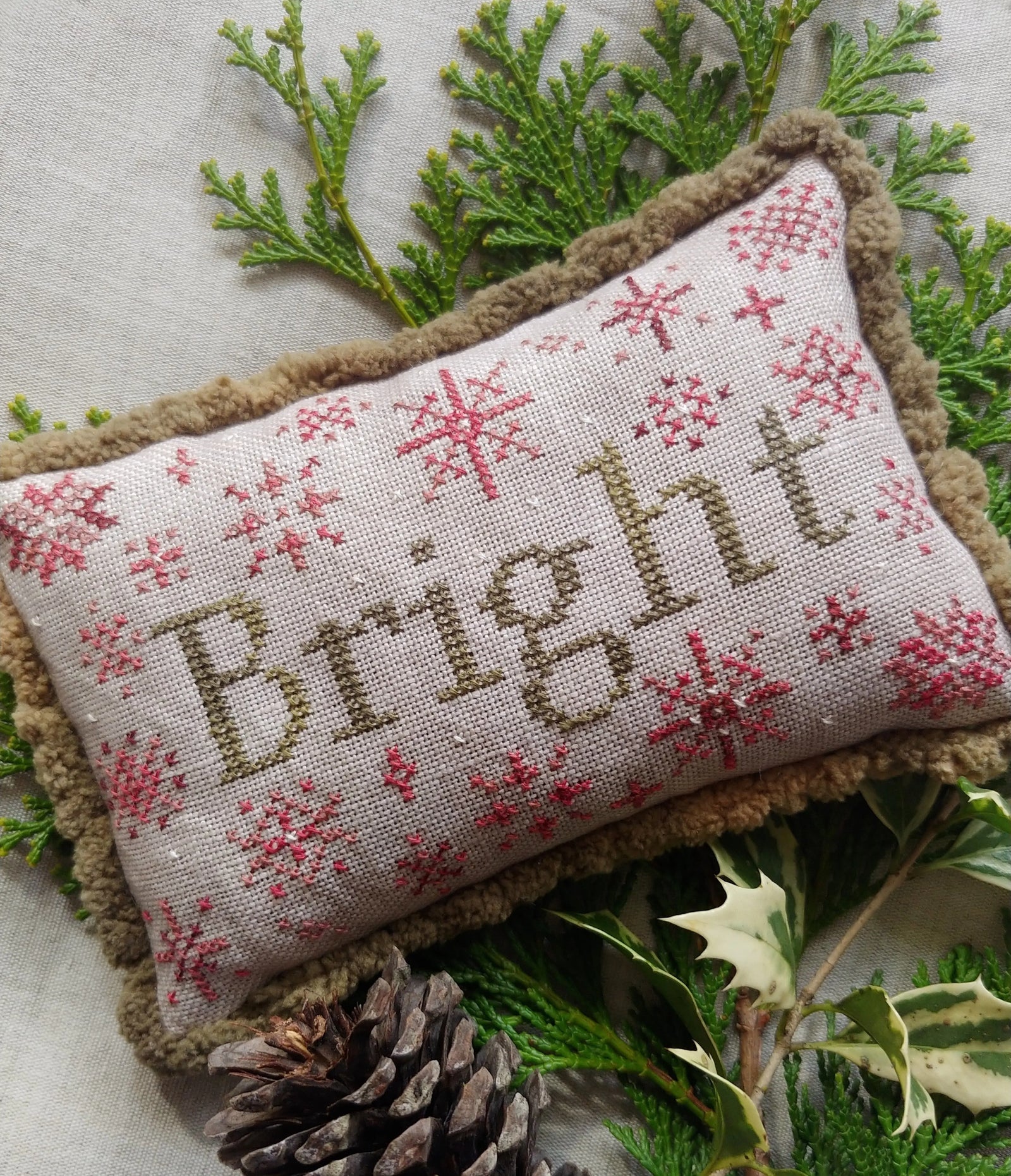 Be Bright by Mojo Stitches Mojo Stitches