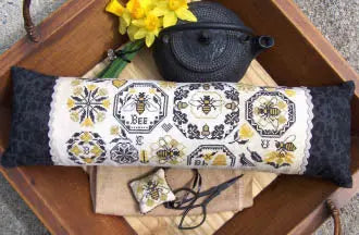 Bee Sampler by Lila's Studio Lila's Studio