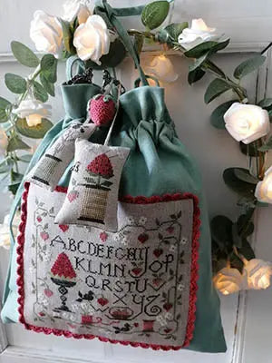 Ornement Fraises by Tralala Tralala