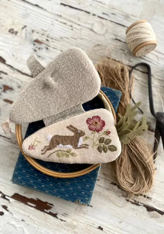 Velvet Parsnip Needle Book by Stacy Nash (pre-order) Stacy Nash Primitives