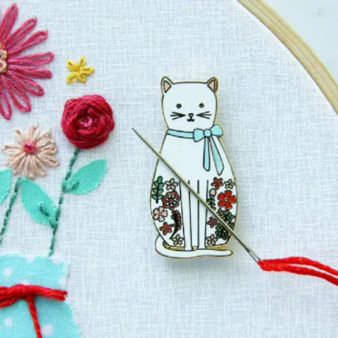 White Floral Cat Needle Minder by Flamingo Toes Flamingo Toes
